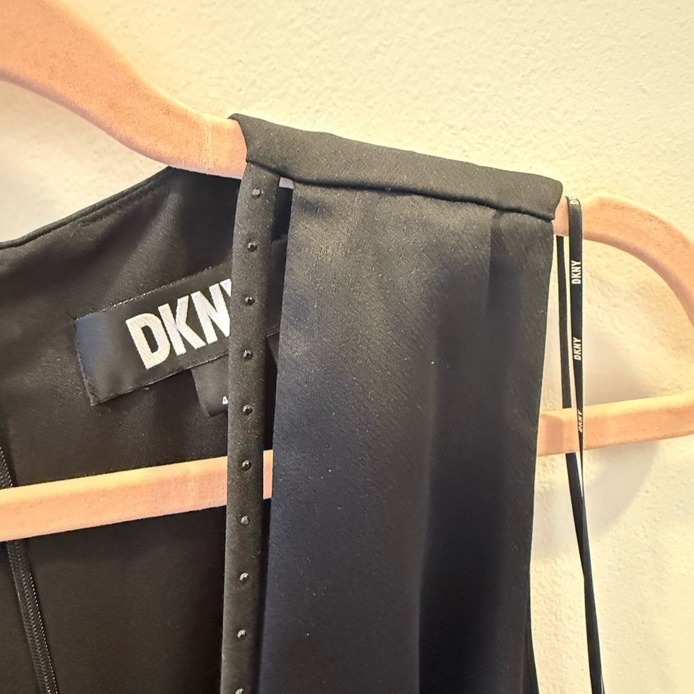 DKNY Elegant Black Midi Dress - Picture 4 of 4